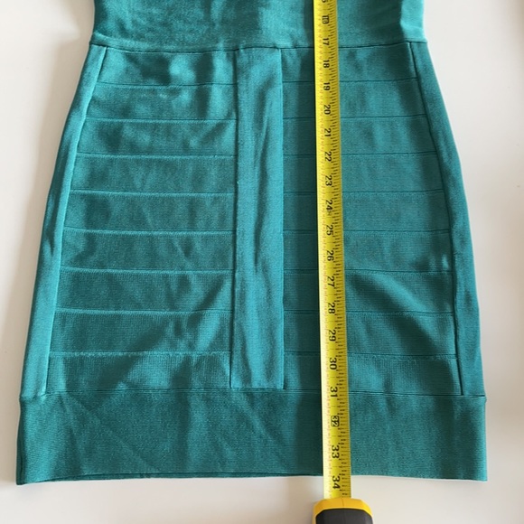 Dress - Picture 4 of 8